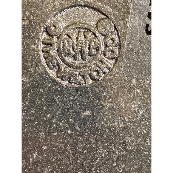 The Wilton Co Heavy Aluminum Square dish 7.25 X 7.25 in with rounded corners EUC - Picture 13 of 14